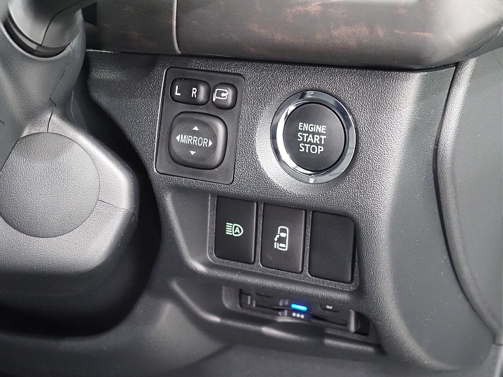 【新車/ハイエースワゴンGL/スタンダード配列/ZEROワゴンベッド】FLEXカスタムてんこ盛り