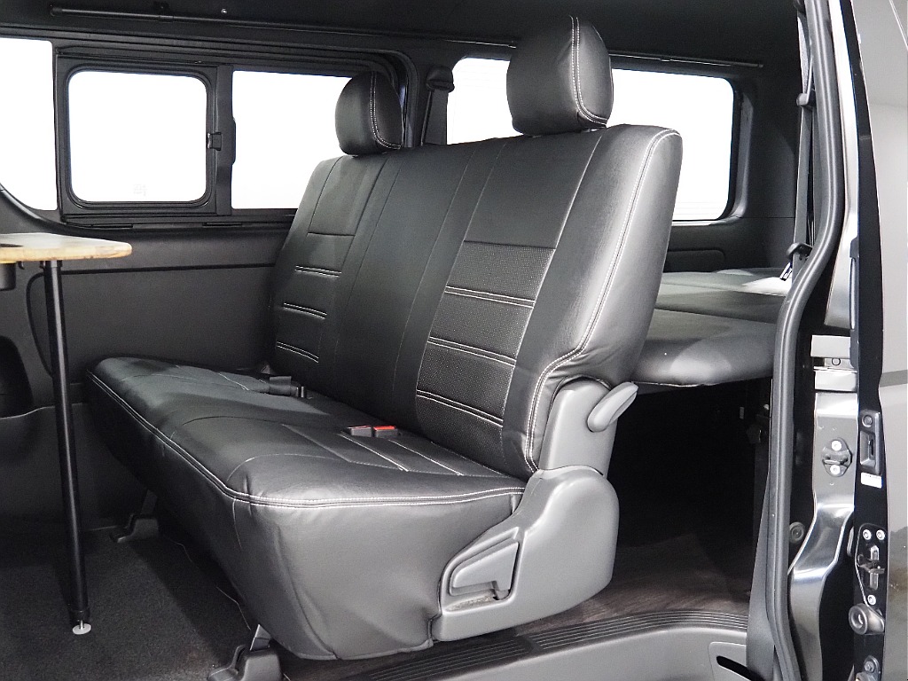 【R1年式/ハイエースバン/4ナンバー5人乗り/ガソリン/オフロードPKG】エントリーユーザー様にもオススメ【全国納車可能】