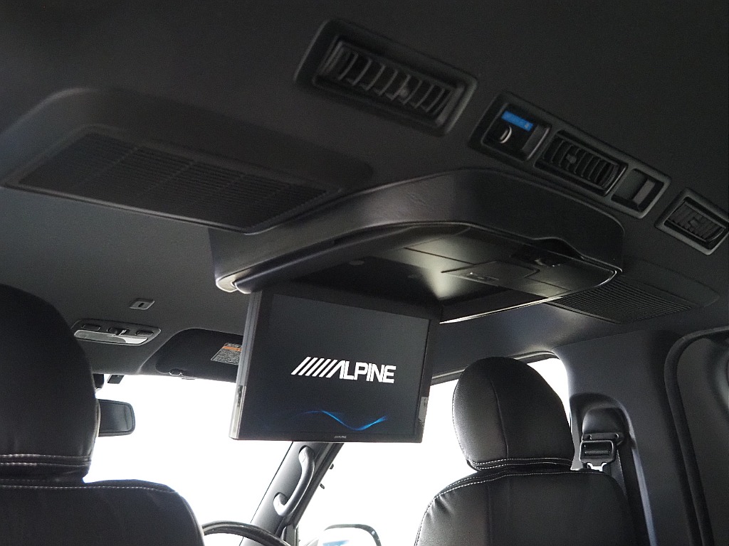 【R1年式/ハイエースバン/4ナンバー5人乗り/ガソリン/オフロードPKG】エントリーユーザー様にもオススメ【全国納車可能】