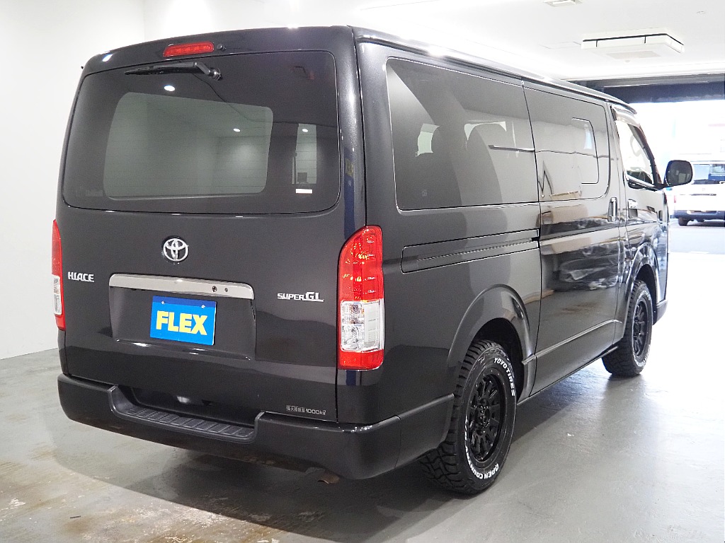 【R1年式/ハイエースバン/4ナンバー5人乗り/ガソリン/オフロードPKG】エントリーユーザー様にもオススメ【全国納車可能】