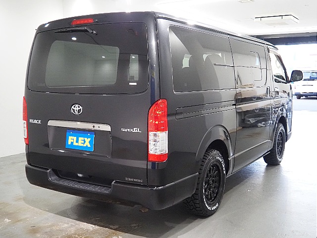 【R1年式/ハイエースバン/4ナンバー5人乗り/ガソリン/オフロードPKG】エントリーユーザー様にもオススメ【全国納車可能】