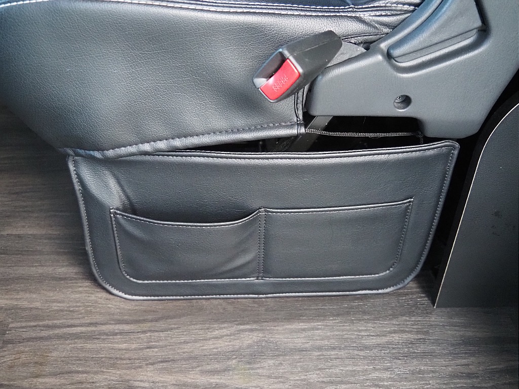 【R1年式/ワゴンGL4WD/FLEXオリジナル内装架装R1】人気の内装架装♪