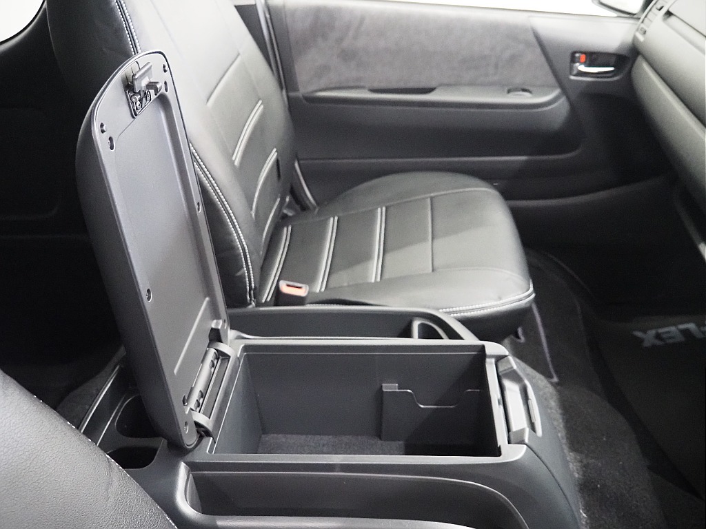 【新車/ワゴンGL/スタンダード内装/スマートベットキット付き/ツインモニター】足を延ばしてお寛ぎいただけます♪♪