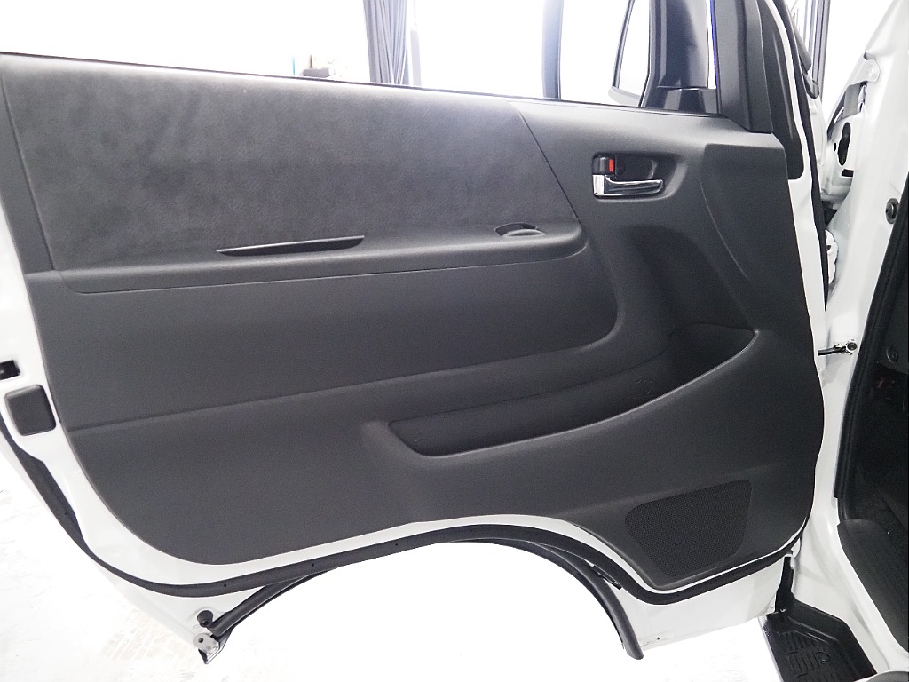 【新車/ワゴンGL/スタンダード内装/スマートベットキット付き/ツインモニター】足を延ばしてお寛ぎいただけます♪♪