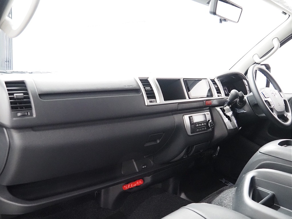 トヨタ ハイエース(26枚目)