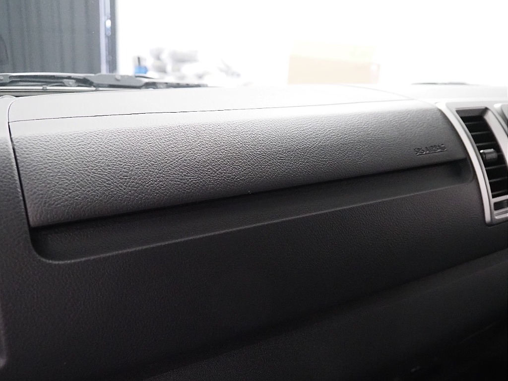 トヨタ ハイエース(27枚目)