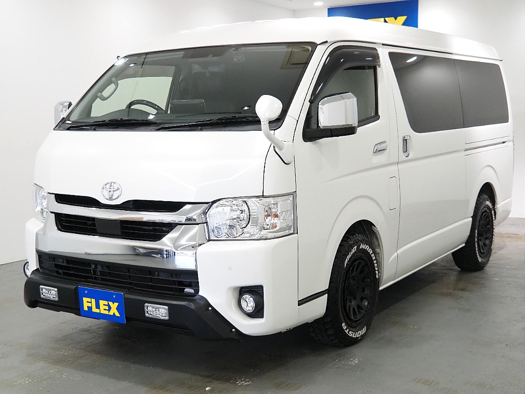 【R2年式/ハイエースワゴンGl/2WD/内装架装Ver1.5/ハーフベッド】フローリング施工♪【全国納車可能】