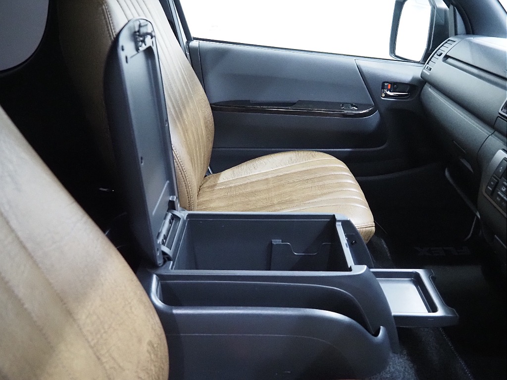 【R3年式/ディーゼル2WD/オフロードPKG/アルパインモニター】DARKPRIMEⅡ【全国納車可能】