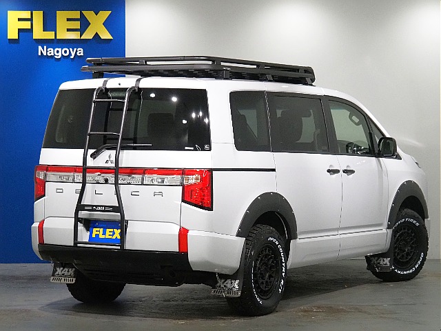 【新車】【特別仕様車BLACK Ｅｄｉｔｉｏｎ】【リフトＵＰ】【ＪＡＯＳフェンダー】【専用ＢＩＧ－Ｘナビ】【フリップダウン】【ルーフラック】