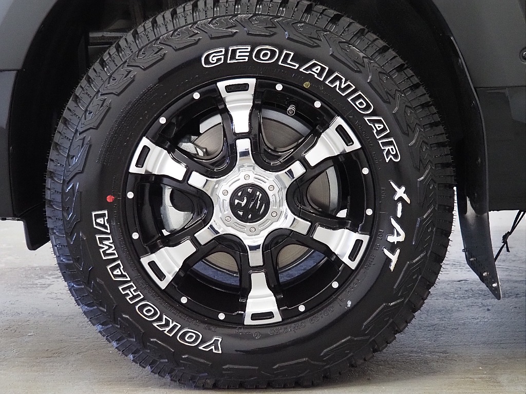 【登録済未使用車】【特別仕様車BLACK Ｅｄｉｔｉｏｎ】【リフトＵＰ】【ＪＡＯＳフェンダー】【オリジナルＬＥＤテール】【ＢＩＧ－Ｘナビ】