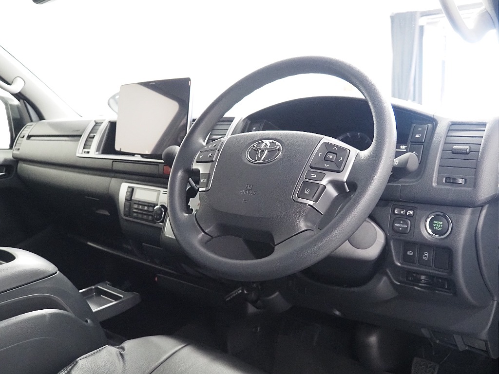 【新車/ハイエースワゴンGL/4WD/スタンダード配列】アルパイン製大画面モニター♪【全国納車可能】