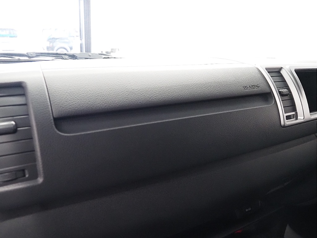 【新車/ハイエースワゴンGL/4WD/スタンダード配列】アルパイン製大画面モニター♪【全国納車可能】