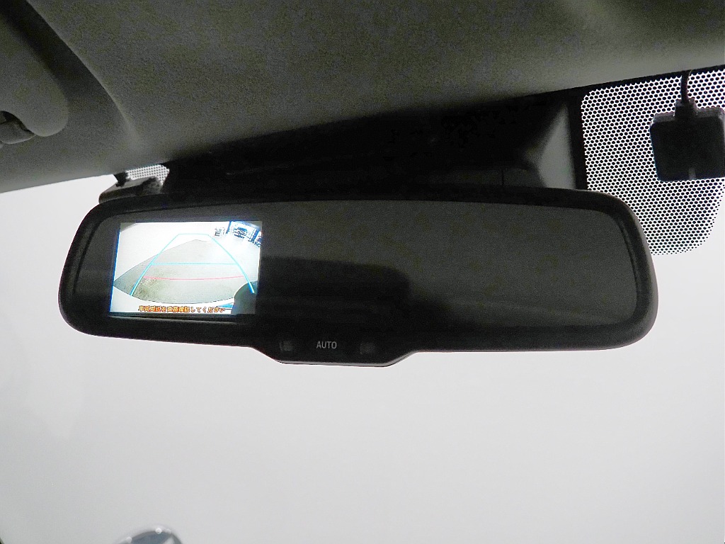 【H３０年式/ハイエースバン/ガソリン2.0L/パールホワイト】モデリスタエアロを装着♪【全国納車可能】