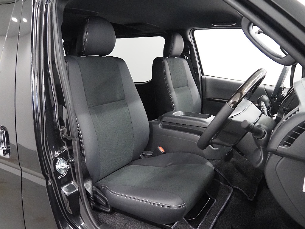 【新車/ハイエースバン/ガソリン2.0L/両側パワースライドドア】ローダウン×オリジナルアルミホイール【全国納車可能】