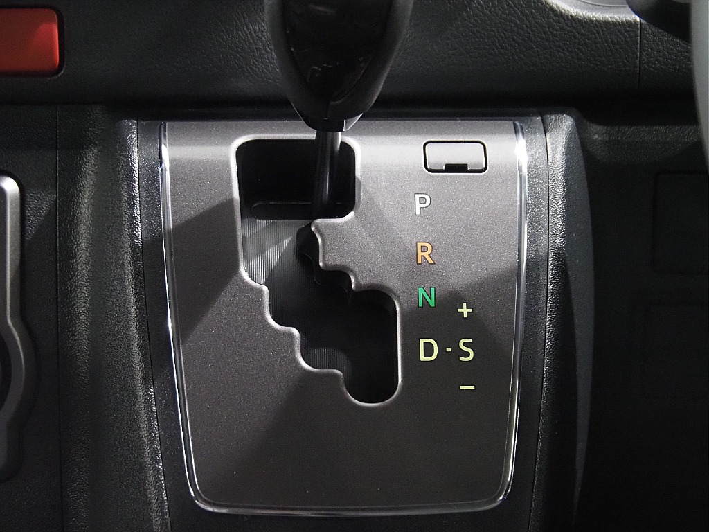 【新車/ハイエースバン/ガソリン2.0L/両側パワースライドドア】ローダウン×オリジナルアルミホイール【全国納車可能】