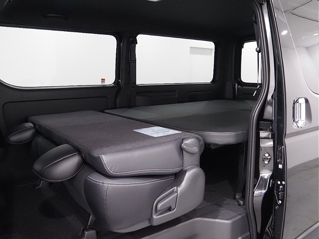 【新車/ハイエースバン/ガソリン2.0L/両側パワースライドドア】ローダウン×オリジナルアルミホイール【全国納車可能】