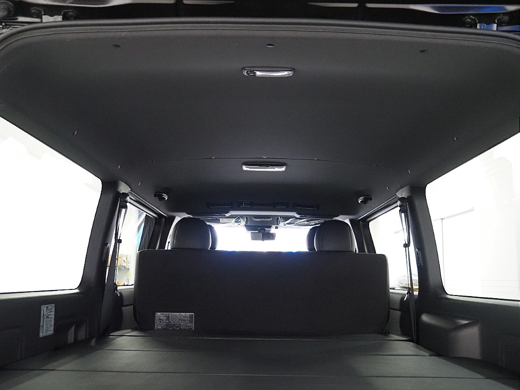 【新車/ハイエースバン/ガソリン2.0L/両側パワースライドドア】ローダウン×オリジナルアルミホイール【全国納車可能】