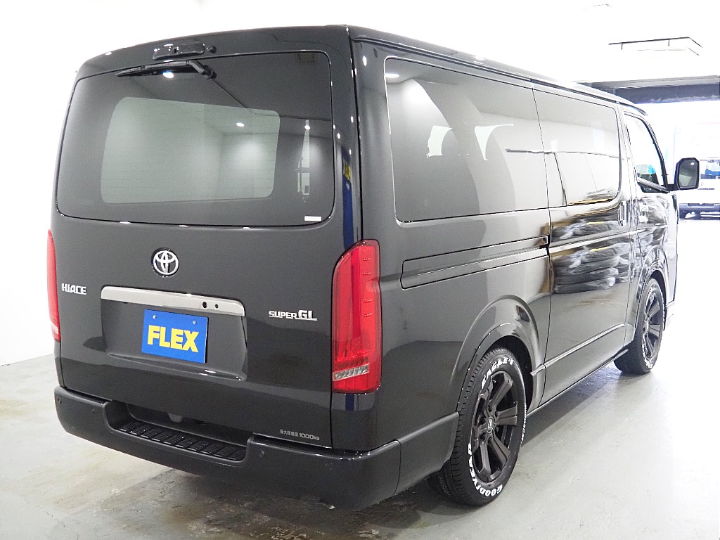 【新車/ハイエースバン/ガソリン2.0L/両側パワースライドドア】ローダウン×オリジナルアルミホイール【全国納車可能】