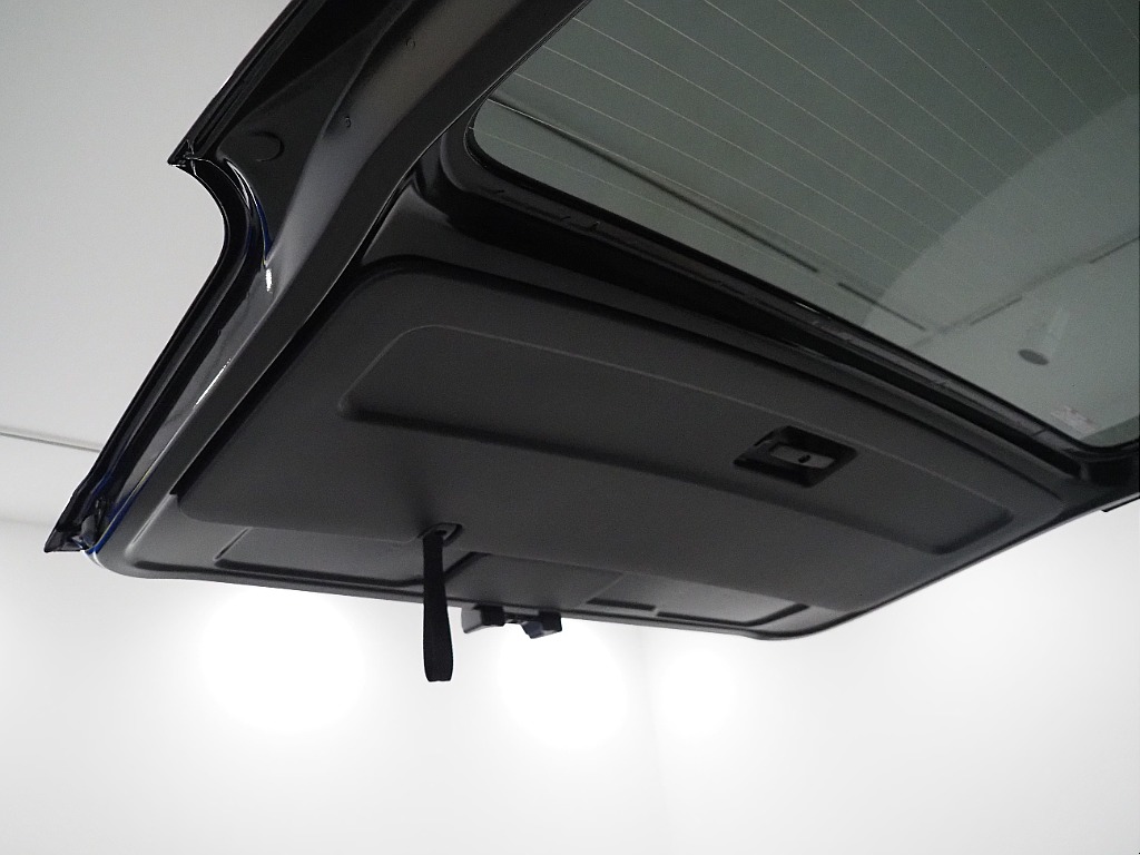 【新車/ハイエースバン/ガソリン2.0L/両側パワースライドドア】ローダウン×オリジナルアルミホイール【全国納車可能】