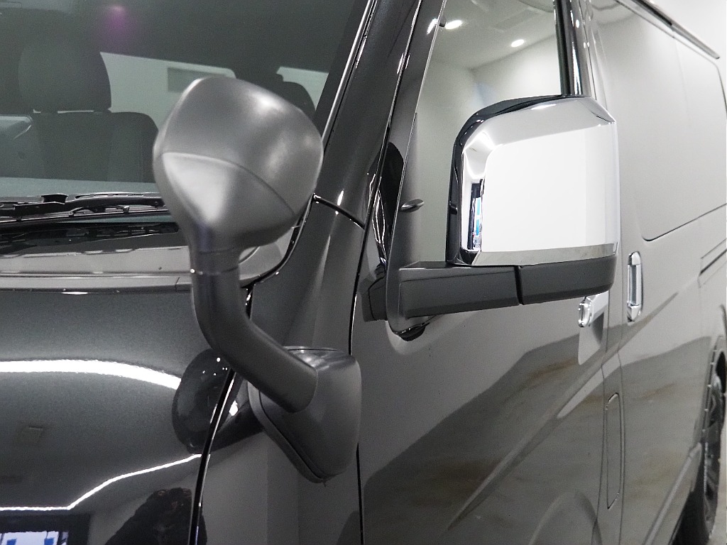 【新車/ハイエースバン/ガソリン2.0L/両側パワースライドドア】ローダウン×オリジナルアルミホイール【全国納車可能】