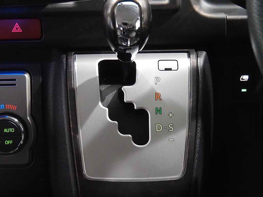 【R4年式/ワゴンGL/2WD/ブラックエディション】FLEX オリジナル内装架装♪【全国納車可能】