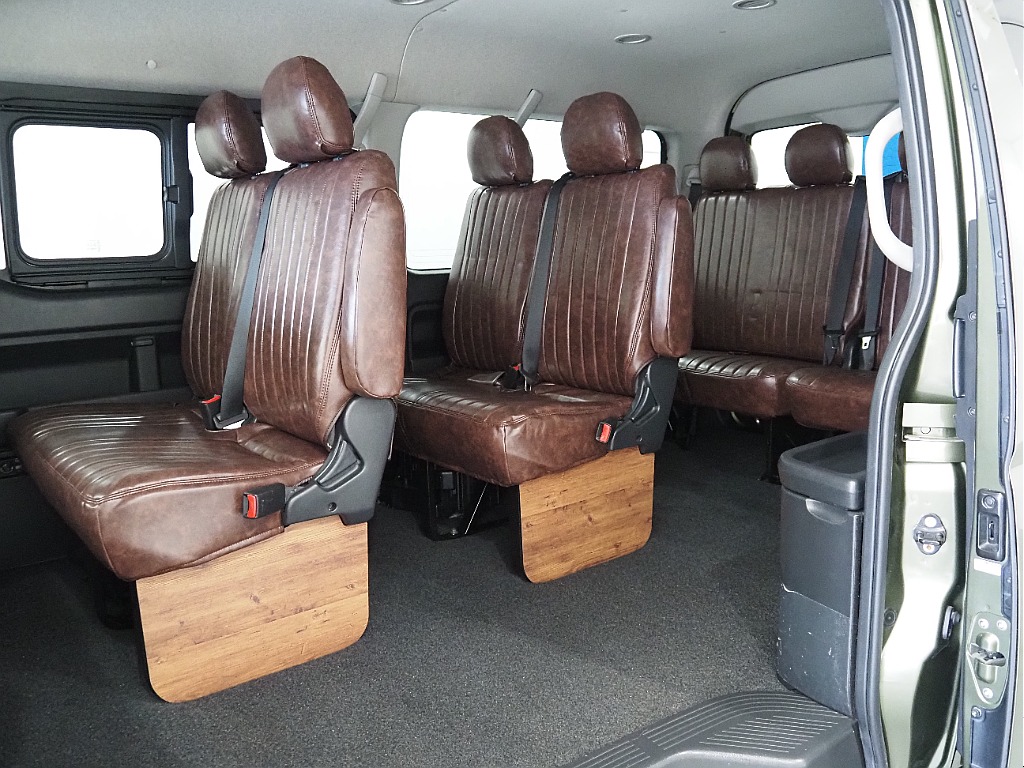 【Renoca　CoastLines/R3年式/ハイエースワゴンGL/オールペイント】角目4灯ルーフツートンオールペイント♪【全国納車可能】