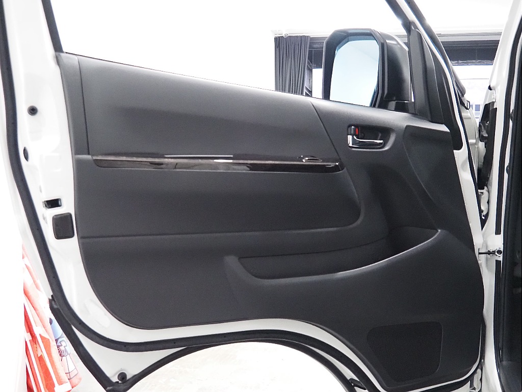 【R5年式/DARKPRIMEⅡディーゼル4WD/オフロードパッケージ】大画面11インチSD型ナビ付き♪【全国納車可能】