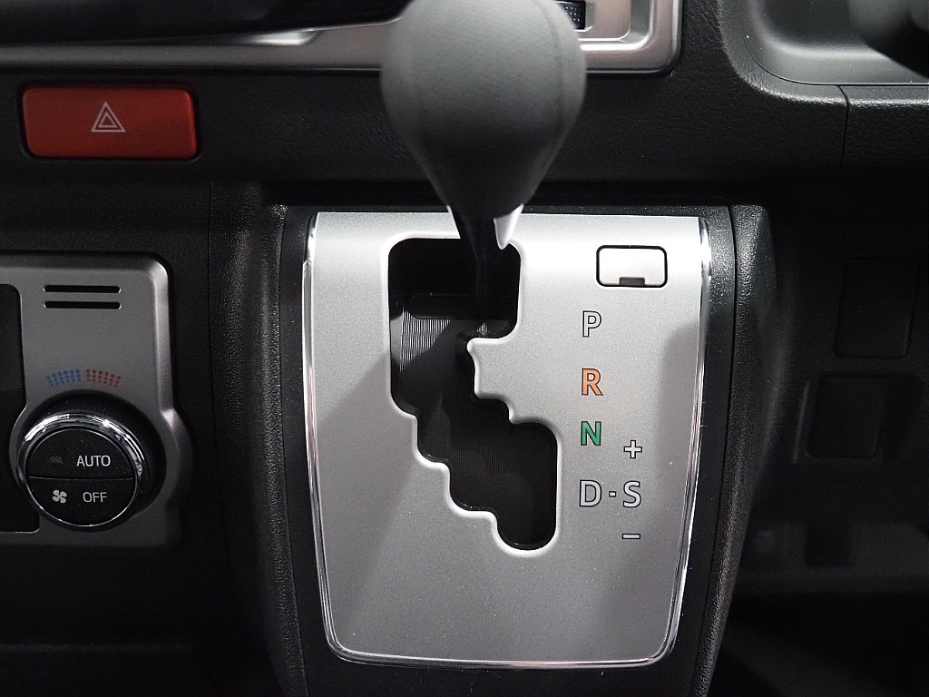 【新車/ワゴンGL/2WD/FLEX内装架装familiar/フローリング施工】アルパイン製大画面モニター♪【全国納車可能】