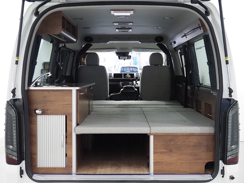 新車ワゴンGL2WD　オリジナル8ナンバーキャンピングカー【BELUGA】が入庫しました♪木目内装/フルフラット3人掛けシート！