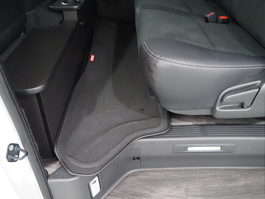 【高年式/低走行/R5年DARKPRME Ⅱ ディーゼル2WD】安心のFLEXオーナー様からの買取直販♪【全国納車可能】