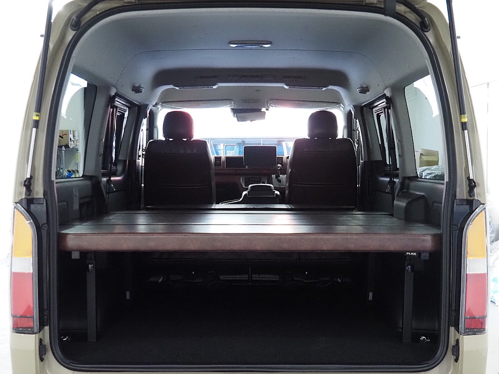 トヨタ ハイエースバン(19枚目)