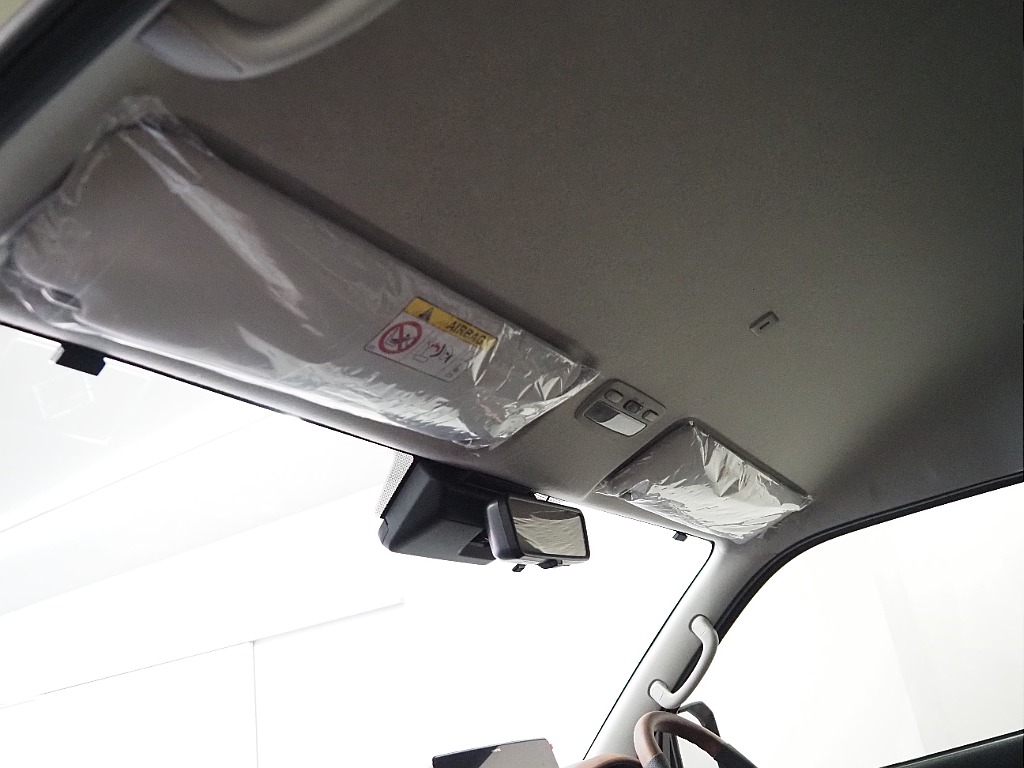 トヨタ ハイエースバン(26枚目)