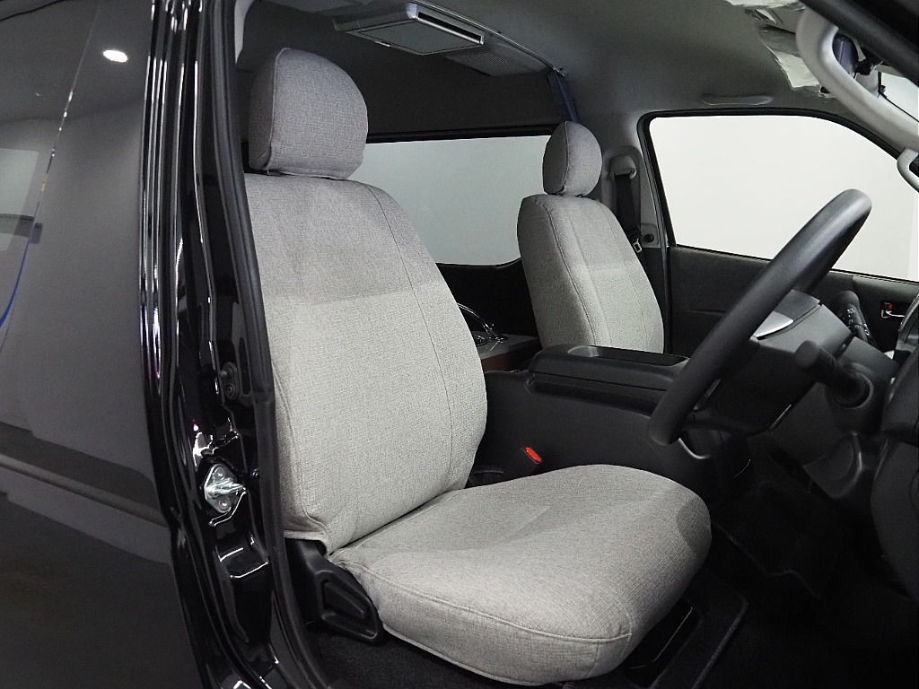 【新車/ハイエースワゴン/キャンピングORCA/2WD】茶木目内装♪【全国納車可能】