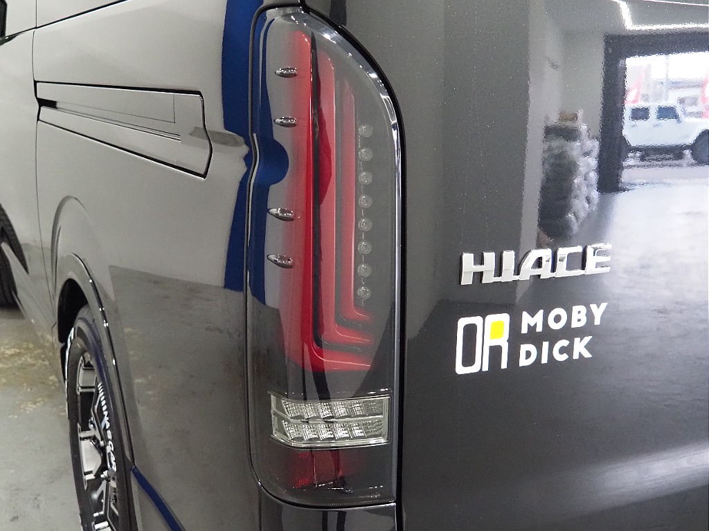 【新車/ハイエースワゴン/キャンピングORCA/2WD】茶木目内装♪【全国納車可能】