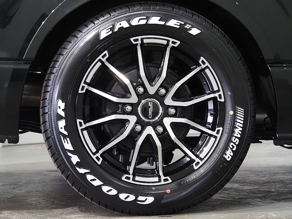 【新車/ハイエースワゴン/キャンピングORCA/2WD】茶木目内装♪【全国納車可能】