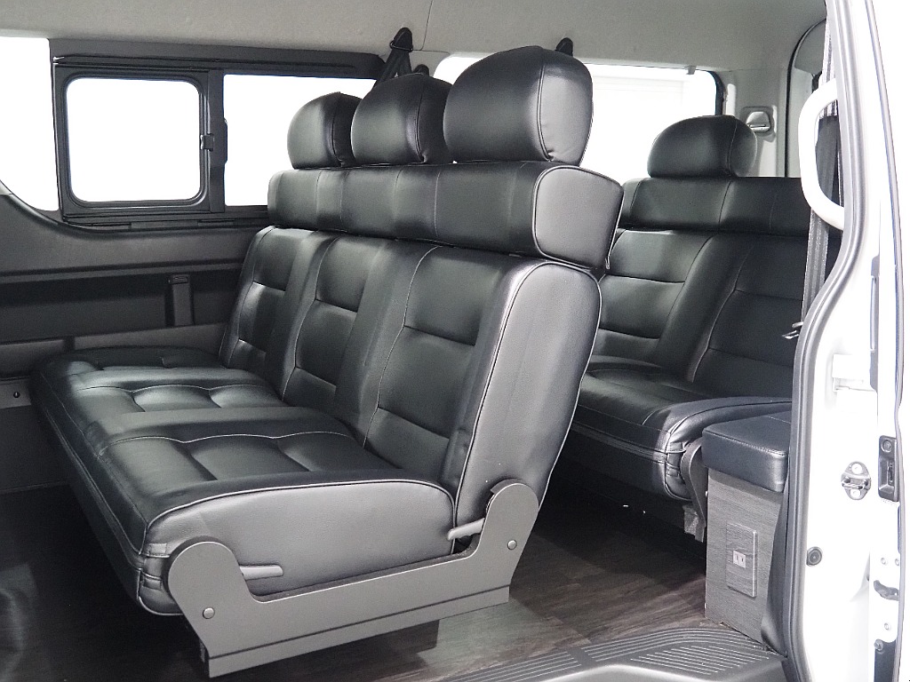 【R4年式/ハイエースワゴンGL/2WD/フルフラットVer5】嬉しい内容の揃った1台が入庫♪【全国納車可能】