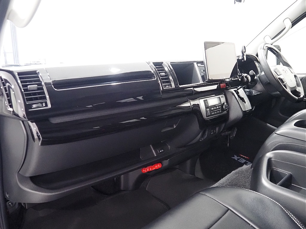 【R4年式/ハイエースワゴンGL/2WD/フルフラットVer5】嬉しい内容の揃った1台が入庫♪【全国納車可能】