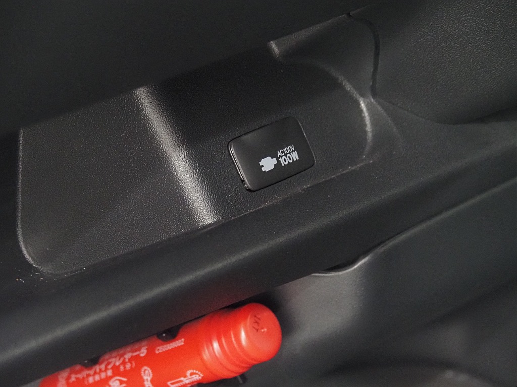 【R4年式/ハイエースワゴンGL/2WD/フルフラットVer5】嬉しい内容の揃った1台が入庫♪【全国納車可能】