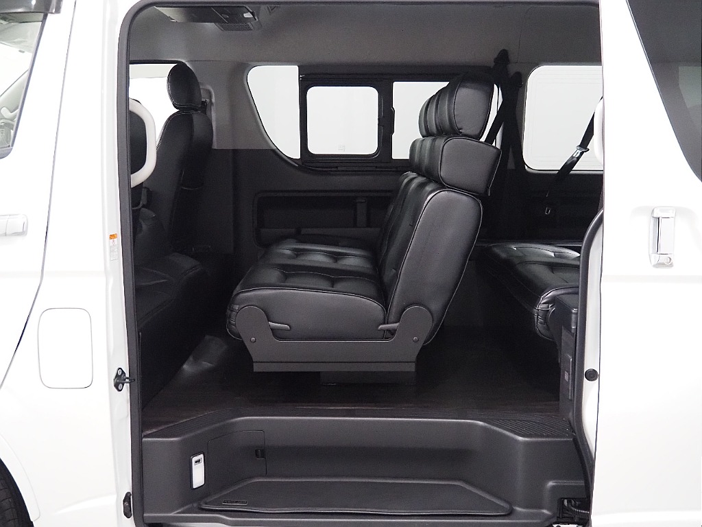 【R4年式/ハイエースワゴンGL/2WD/フルフラットVer5】嬉しい内容の揃った1台が入庫♪【全国納車可能】