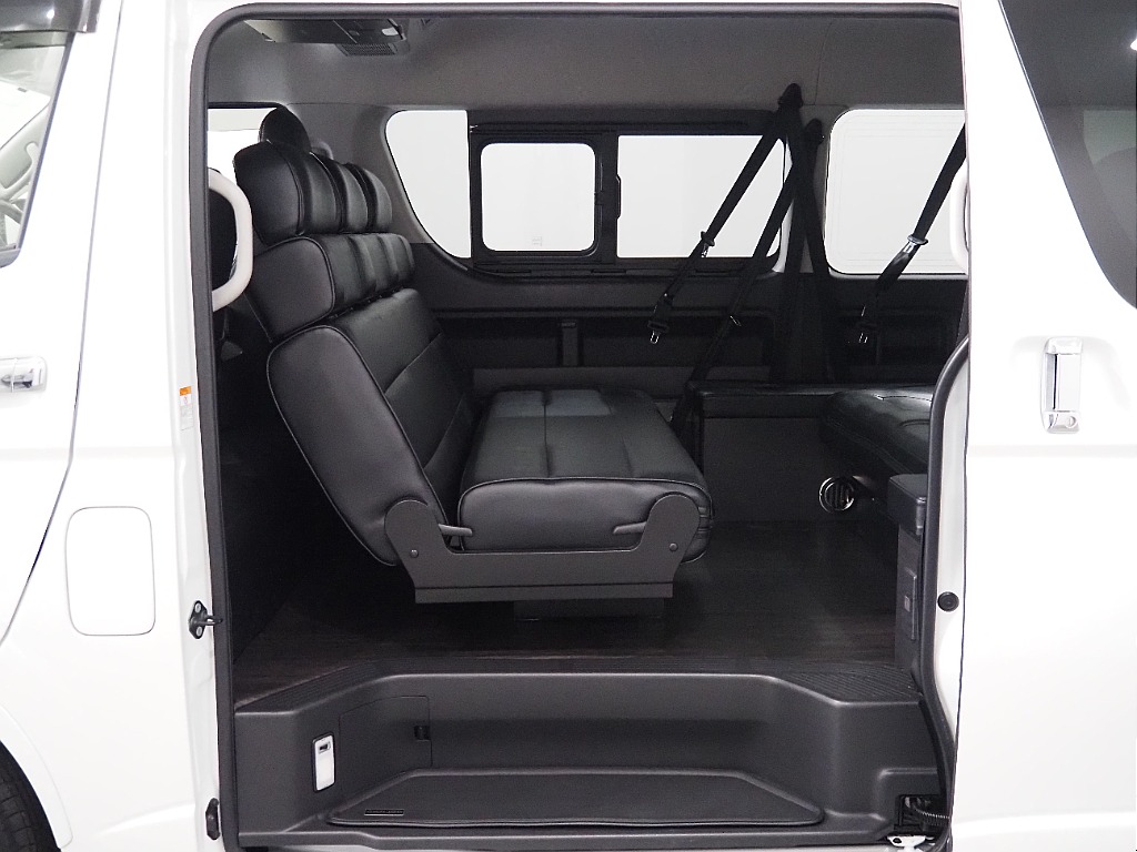 【R4年式/ハイエースワゴンGL/2WD/フルフラットVer5】嬉しい内容の揃った1台が入庫♪【全国納車可能】