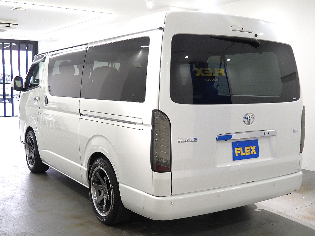 【R4年式/ハイエースワゴンGL/2WD/フルフラットVer5】嬉しい内容の揃った1台が入庫♪【全国納車可能】
