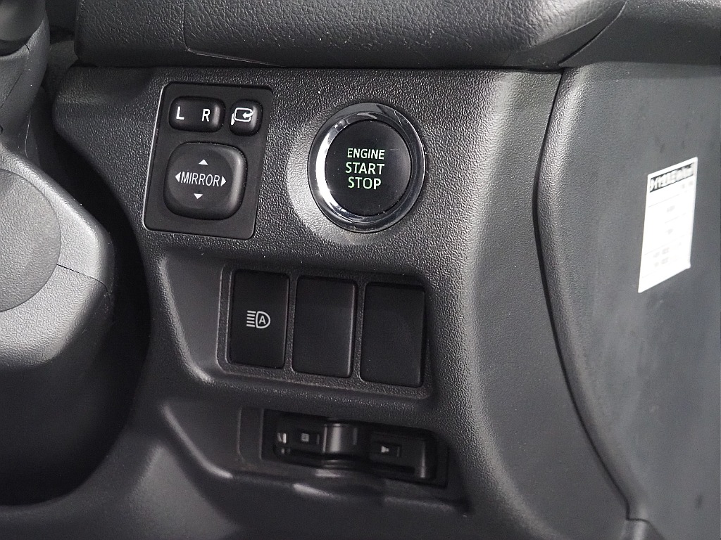 トヨタ ハイエースバン(19枚目)