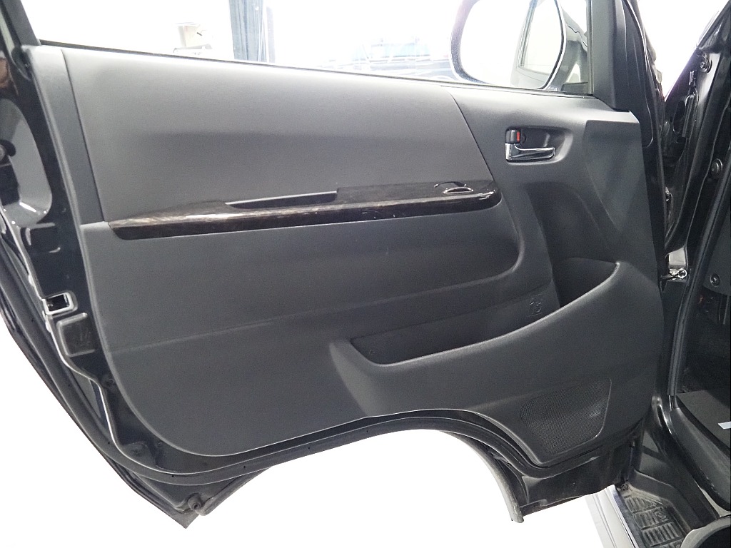 トヨタ ハイエースバン(29枚目)