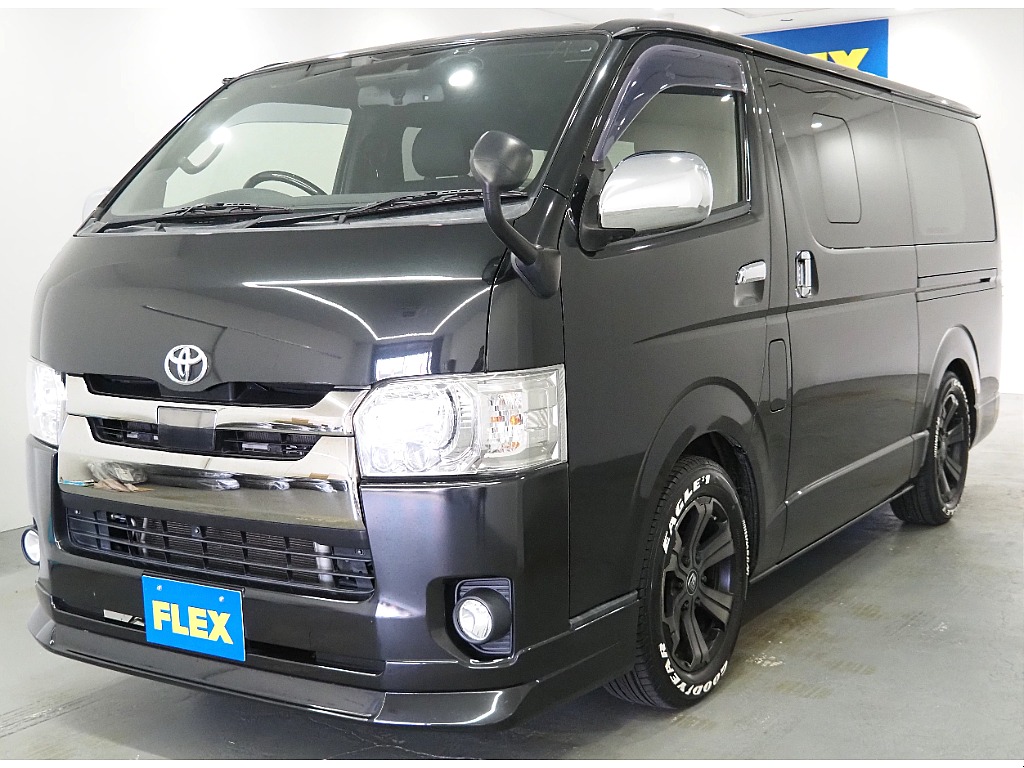 トヨタ ハイエースバン(4枚目)
