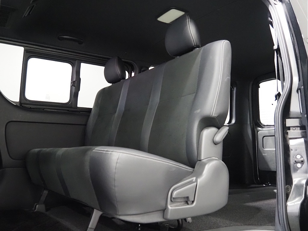 トヨタ ハイエースバン(35枚目)