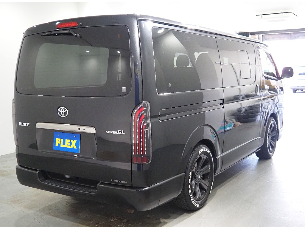 トヨタ ハイエースバン(6枚目)