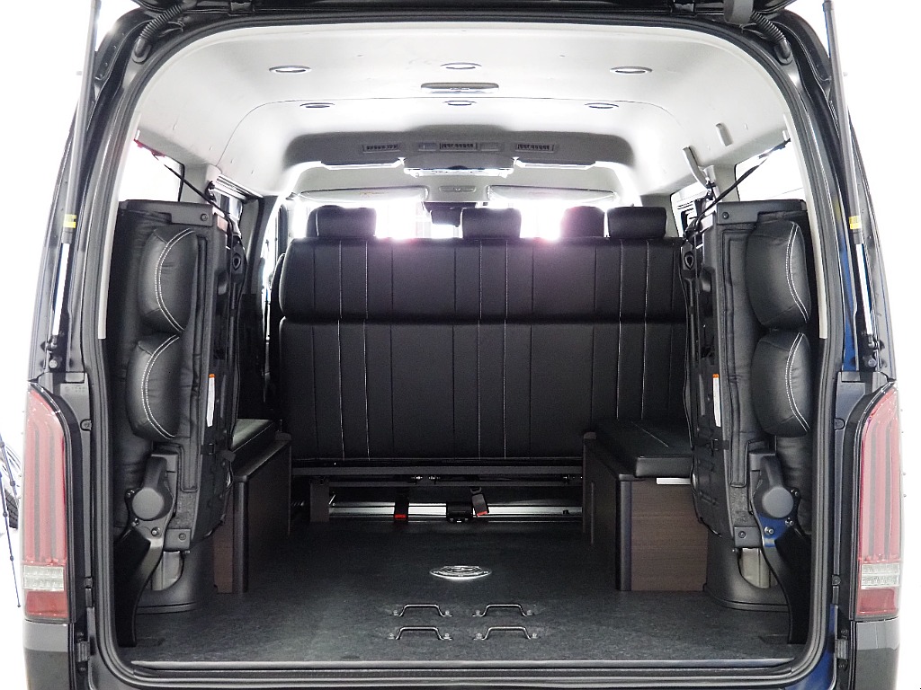 【新車/ワゴンGL/4WD/フルフラットアレンジNEWAS】脱着可能なテーブルにフローリング施工♪【全国納車可能】