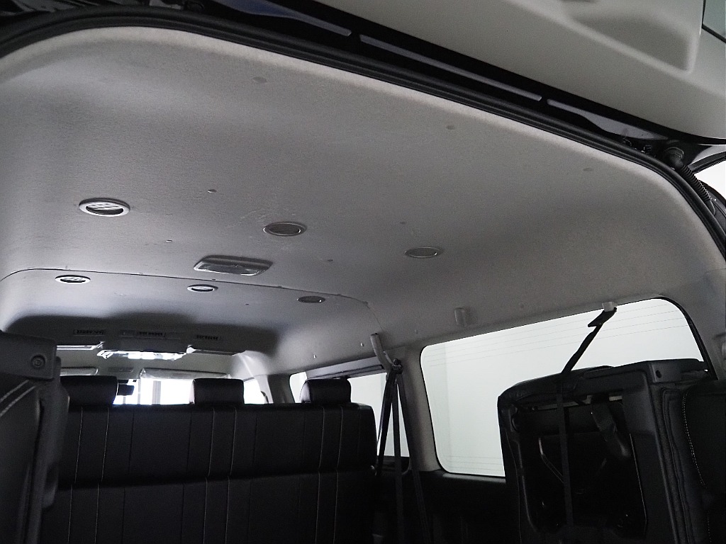 【新車/ワゴンGL/4WD/フルフラットアレンジNEWAS】脱着可能なテーブルにフローリング施工♪【全国納車可能】