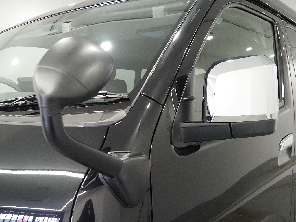 【新車/ワゴンGL/4WD/フルフラットアレンジNEWAS】脱着可能なテーブルにフローリング施工♪【全国納車可能】