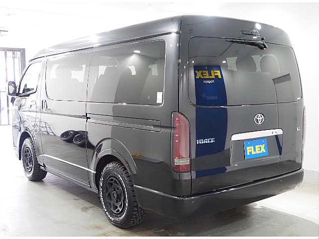 【新車/ワゴンGL/4WD/フルフラットアレンジNEWAS】脱着可能なテーブルにフローリング施工♪【全国納車可能】